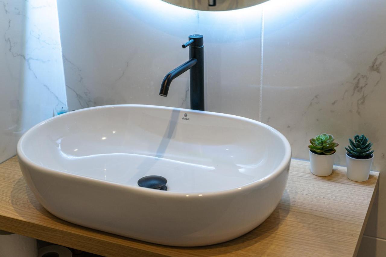 Majestic Flat With Huge Terrace In The City Center Atene Esterno foto